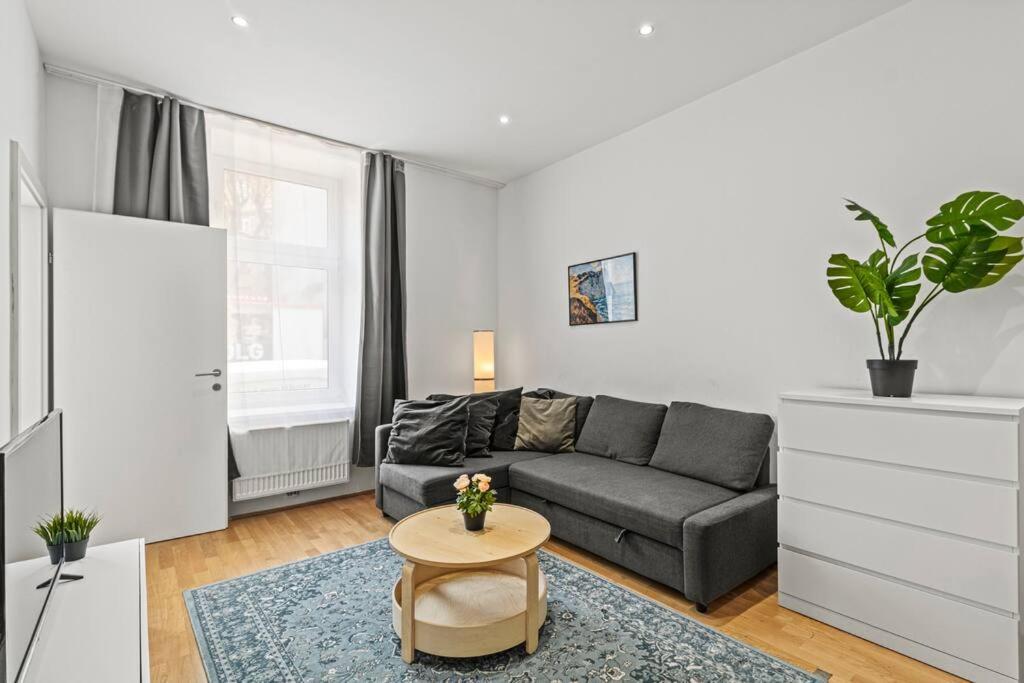 Modern Near Center 1br Wien