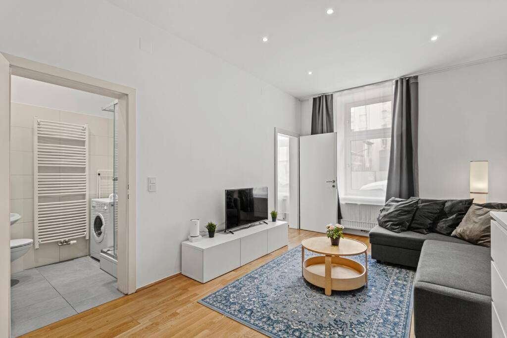 Modern Near Center 1br Wien